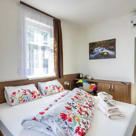 Mezna Guest house 3*